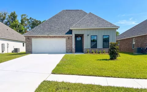 12849 Spoonbill Dr, Covington, LA 70435