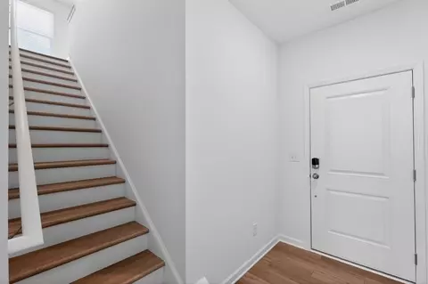 Entry Way - 7 Gulfstream Dr, Lagrange, GA 30241 photo 1 of 5