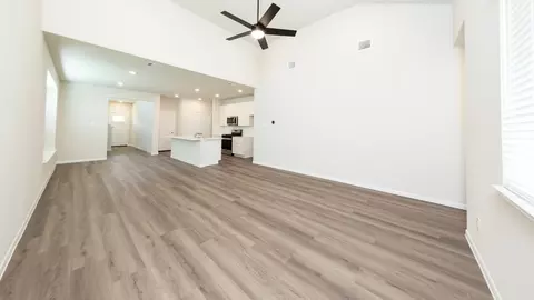 Living - 2356 Pipefish Dr, Conroe, TX 77384 photo 2 of 2