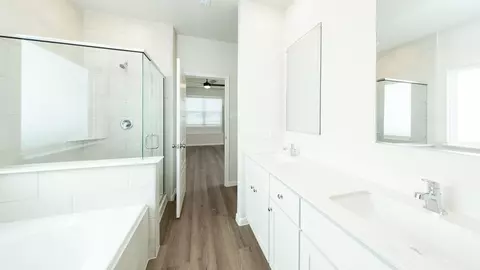 Bath - 2356 Pipefish Dr, Conroe, TX 77384 photo 2 of 6
