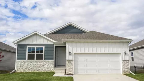 16425 Willit St, Bennington, NE 68007