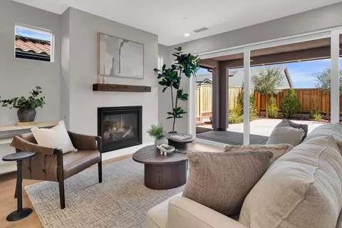 Living - 3742 Rosado Rd, Paso Robles, CA 93446 photo 1 of 2