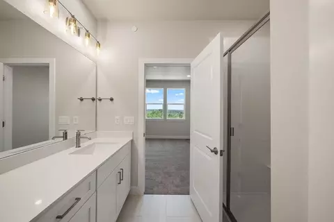 Bath - 2900 W 56th Ave, Denver, CO 80221 photo 3 of 6