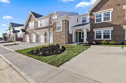 894 Walton Terrace Dr, Walton, KY 41094