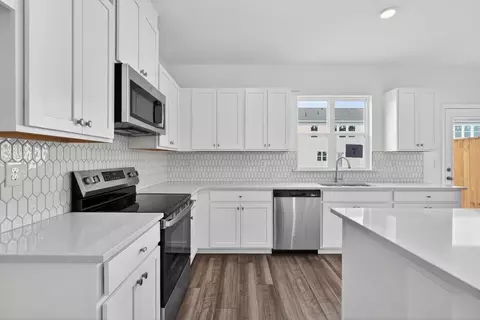 Kitchen - 104 Epperly Way, Tucker, GA 30084 photo 4 of 16