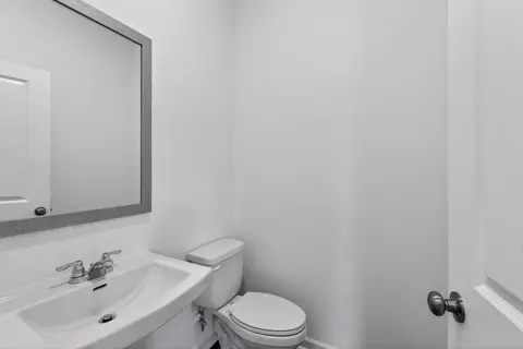 Bath - 104 Epperly Way, Tucker, GA 30084 photo 3 of 13