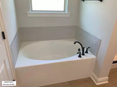 Bath - 5257 Adeline Cir, Pace, FL 32571 photo 2 of 3