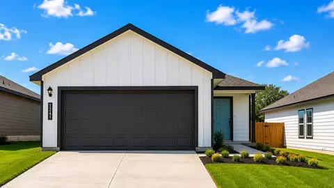1241 Hickory Grove St, Brenham, TX 77833
