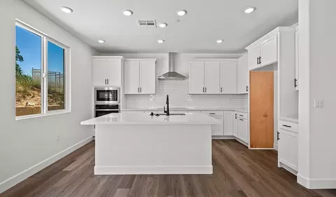 Kitchen - 7407 Bird Loop, Rancho Murieta, CA 95683 photo 2 of 5