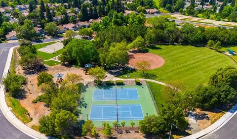 View/Area - 7407 Bird Loop, Rancho Murieta, CA 95683 photo 2 of 4