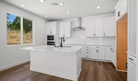 Kitchen - 7407 Bird Loop, Rancho Murieta, CA 95683 photo 1 of 5