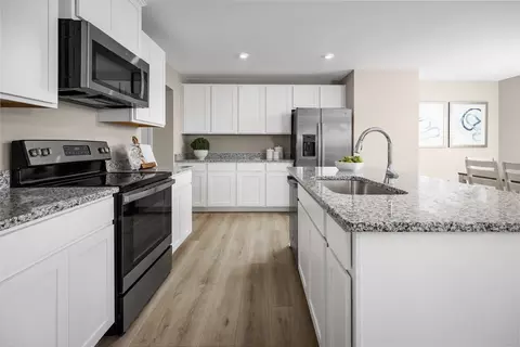 Kitchen - 306 Lily Ln, Elyria, OH 44035 photo 2 of 3
