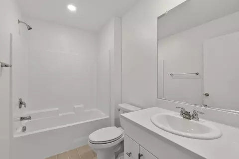 Bath - 79355 Valor Ln, Indio, CA 92203 photo 1 of 4
