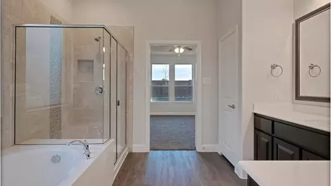 Bath - 749 Soaring Hawk Dr, Etj Fort Worth, TX 76008 photo 1 of 11