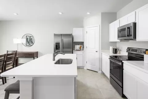 Kitchen - 1125 172nd Ct E, Bradenton, FL 34212 photo 4 of 4
