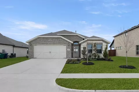 737 Scarlet Sage Dr, Waxahachie, TX 75165