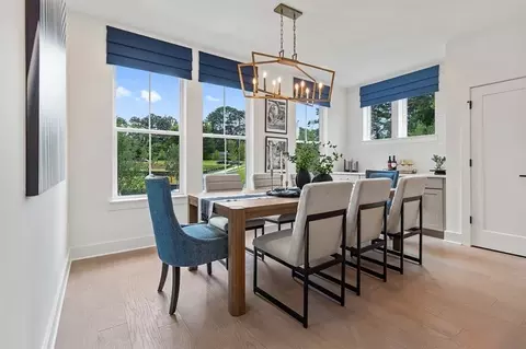Dining - 751 Auguste Ave, Scottdale, GA 30079 photo 1 of 1