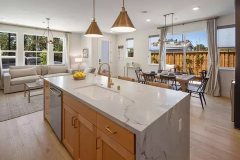 Kitchen - 110 Tracy Dr, Windsor, CA 95492 photo 3 of 4