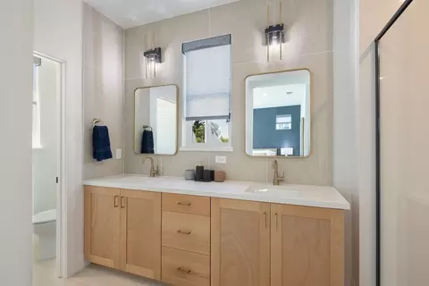 Bath - 110 Tracy Dr, Windsor, CA 95492 photo 1 of 8