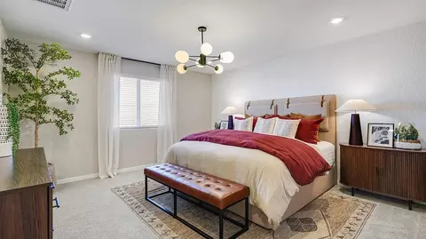 Bedroom - 8762 S Circulo Generoso, Vail, AZ 85641 photo 2 of 6