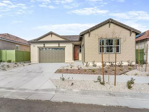 6448 Castle Crags, Hesperia, CA 92345