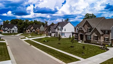 View/Area - 8899 Suncrest Ln, Mason, OH 45040 photo 42 of 53