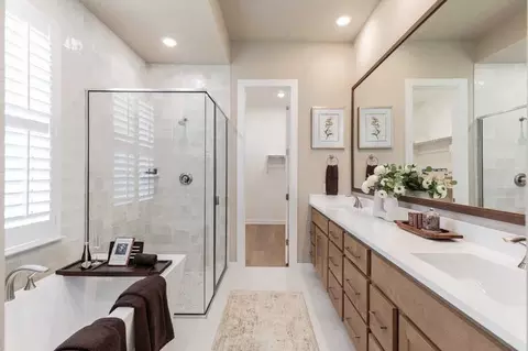 Bath - 16420 Hemlock Tree Dr, Justin, TX 76247 photo 2 of 4