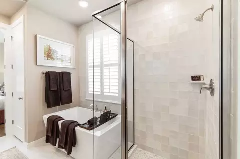 Bath - 16420 Hemlock Tree Dr, Justin, TX 76247 photo 4 of 4