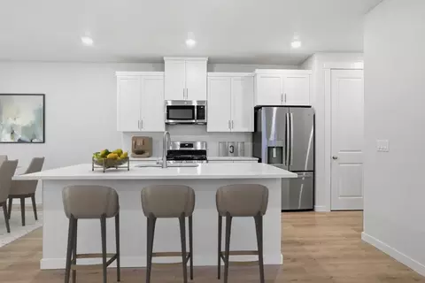 Kitchen - 3679 SW 40th St, Gresham, OR 97080 photo 1 of 8