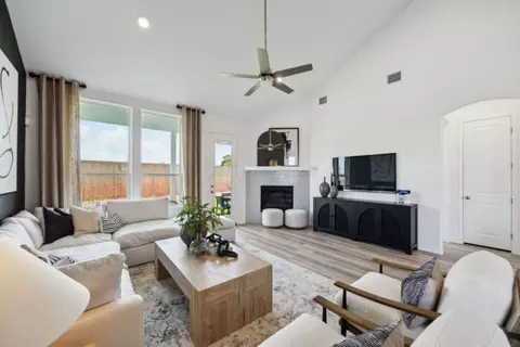 Living - 203 Ruby Ford Dr, Cove, TX 77523 photo 2 of 4