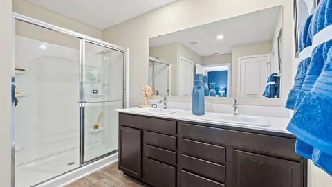 Bath - 610 Marcella Dr, Huntertown, IN 46748 photo 2 of 5