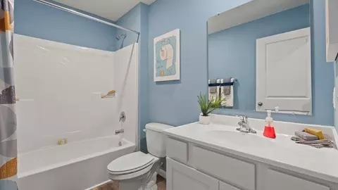 Bath - 610 Marcella Dr, Huntertown, IN 46748 photo 1 of 5