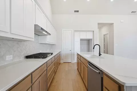 Kitchen - 11433 Wulstone Rd, Haslet, TX 76052 photo 2 of 3