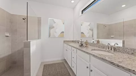 Bath - 3103 E Windsor Dr, Alva, FL 33920 photo 2 of 5
