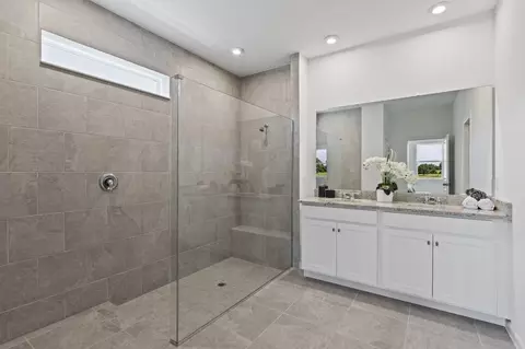 Bath - 12927 Pierce St, Parrish, FL 34219 photo 1 of 1