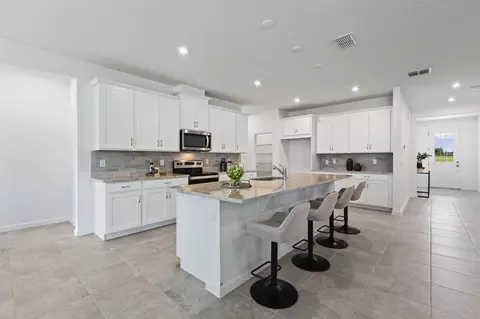Kitchen - 12927 Pierce St, Parrish, FL 34219 photo 3 of 3