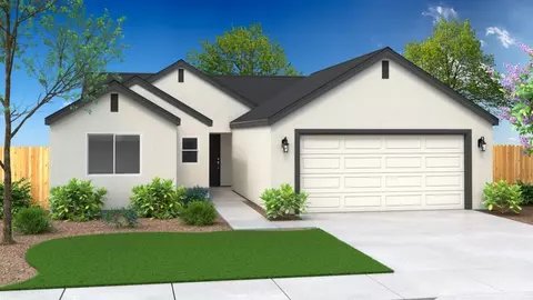 3301 Harbour Town St, Tulare, CA 93274