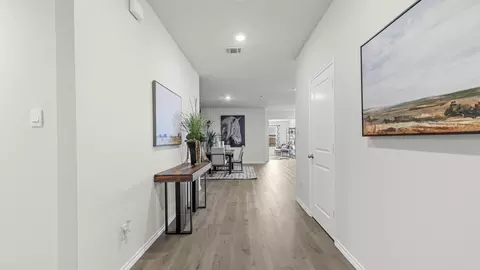 Entry Way - 814 Snowdrop Dr, Pilot Point, TX 76258 photo 2 of 5