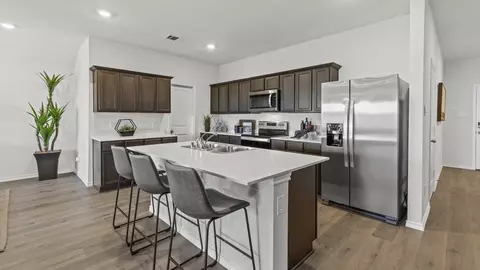 Kitchen - 814 Snowdrop Dr, Pilot Point, TX 76258 photo 5 of 5