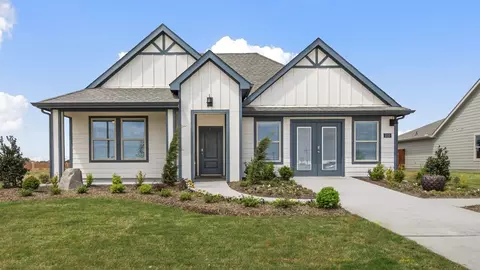 Exterior - 814 Snowdrop Dr, Pilot Point, TX 76258 photo 2 of 6