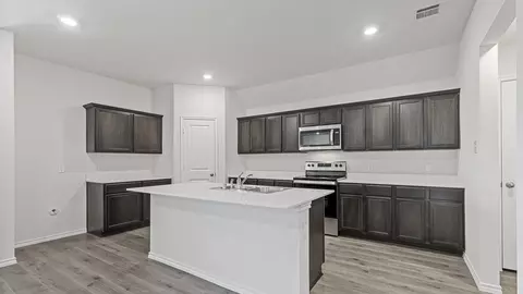 Kitchen - 814 Snowdrop Dr, Pilot Point, TX 76258 photo 1 of 5