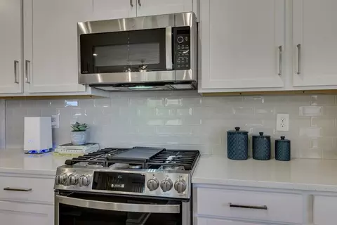 Kitchen - 644 Griffon Dr, Chapin, SC 29036 photo 3 of 8