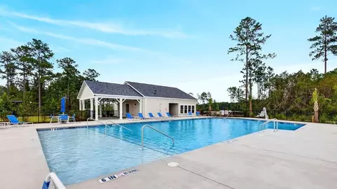 Exterior - 101 Laguna Way, Brunswick, GA 31525 photo 8 of 10