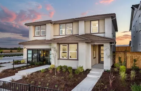 Exterior - 378 E Prestige Way, Mountain House, CA 95391 photo 5 of 6