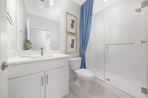 Bath - 378 E Prestige Way, Mountain House, CA 95391 photo 3 of 4