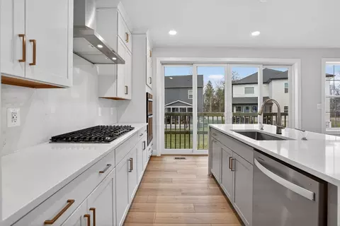 Kitchen - 22749 Orchard Grove Dr, Ashburn, VA 20148 photo 3 of 7