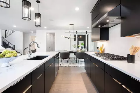 Kitchen - 22749 Orchard Grove Dr, Ashburn, VA 20148 photo 4 of 7