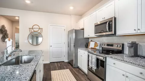 Kitchen - 112 Cottage Red Ct, Conway, SC 29527 photo 3 of 3