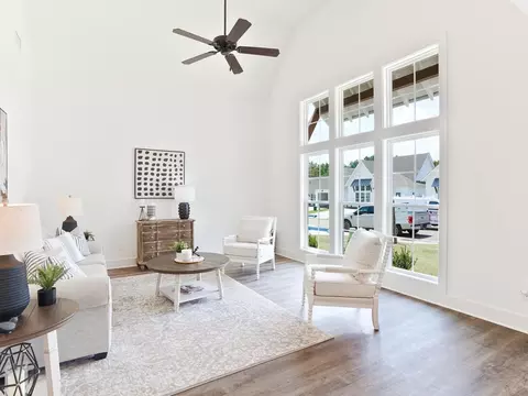 Living - 1004 Crossing Ct E, Valley, AL 36854 photo 1 of 2