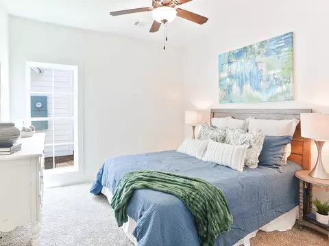 Bedroom - 1004 Crossing Ct E, Valley, AL 36854 photo 2 of 4